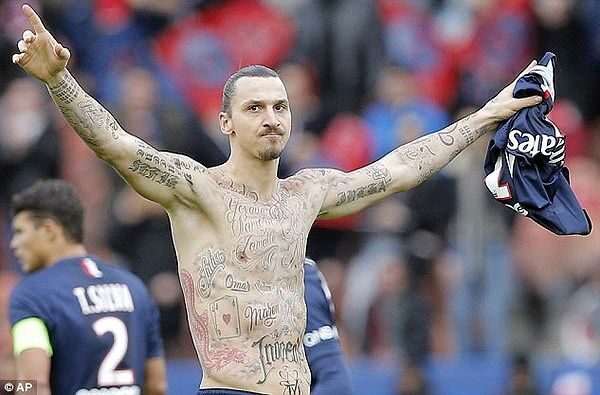 Adebayo Akinfenwa - Cầu thủ nặng ký nổi bật