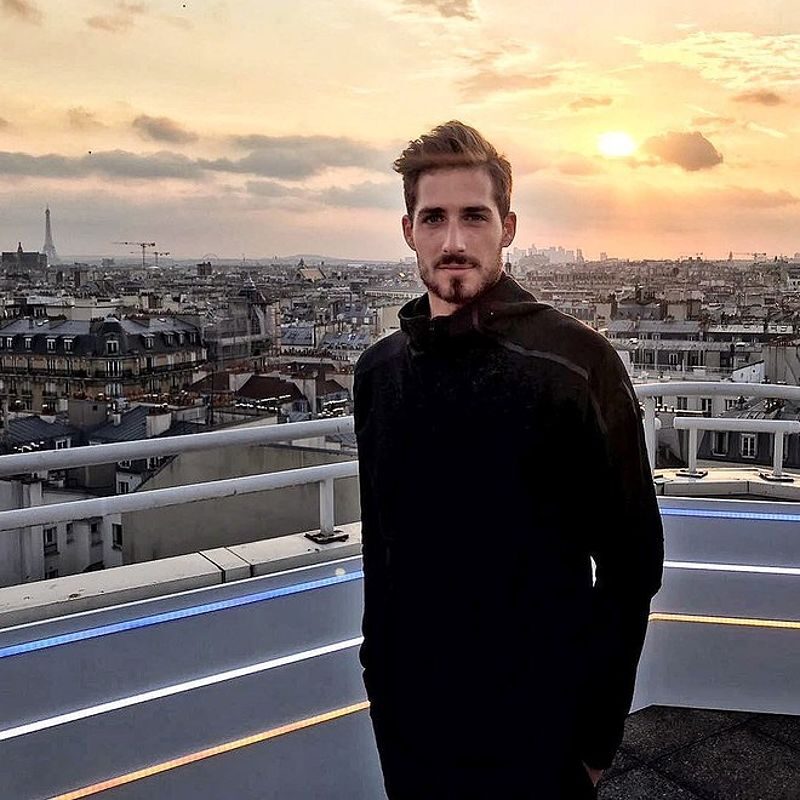 Gerard Piqué - đôi mắt quyến rũ