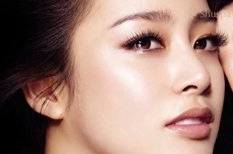 Vấn đề dưỡng ẩm cũng sẽ ảnh hưởng đến việc chăm sóc lông mày